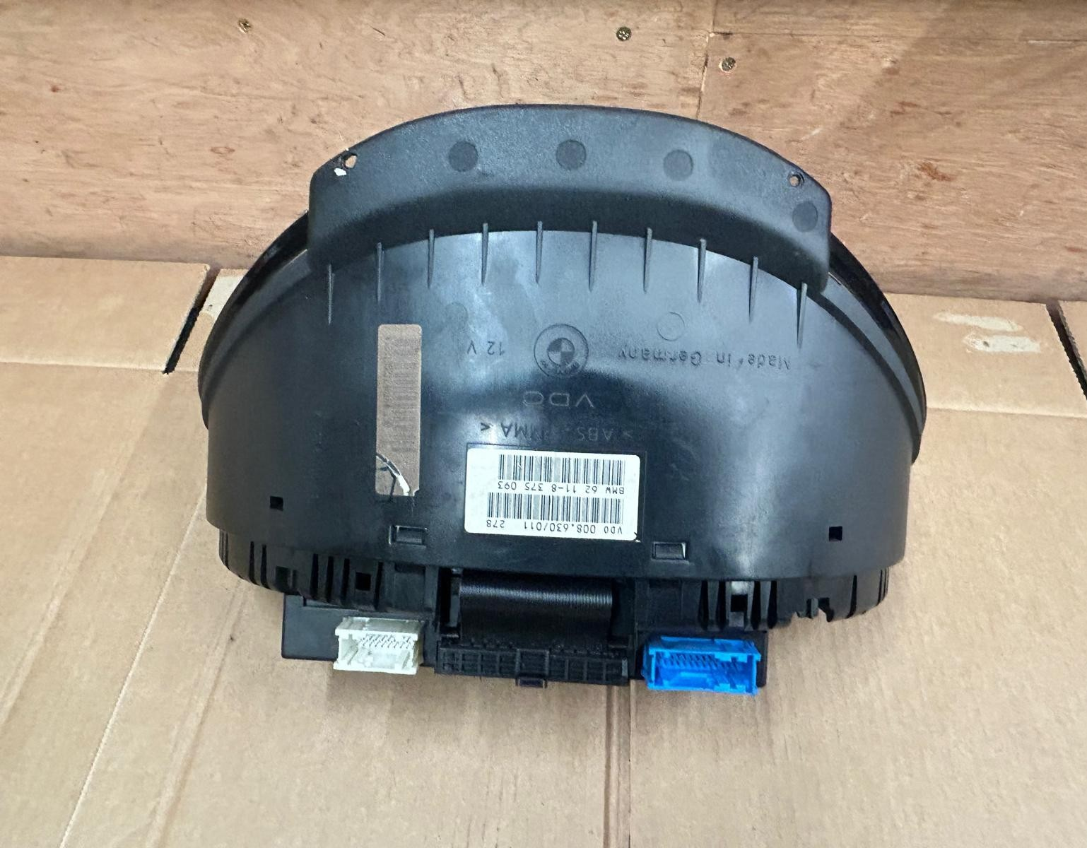 Genuine BMW 7 Series E38 Speedometer & Module | 62118364005 62118375093