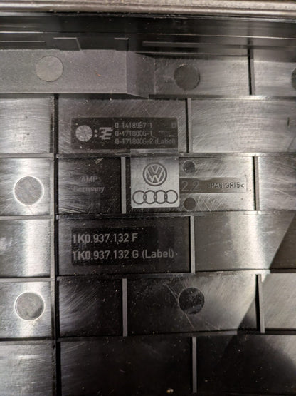 2011 Audi A3 S Line Engine Bay Fuse Box Cover | 1K0937132