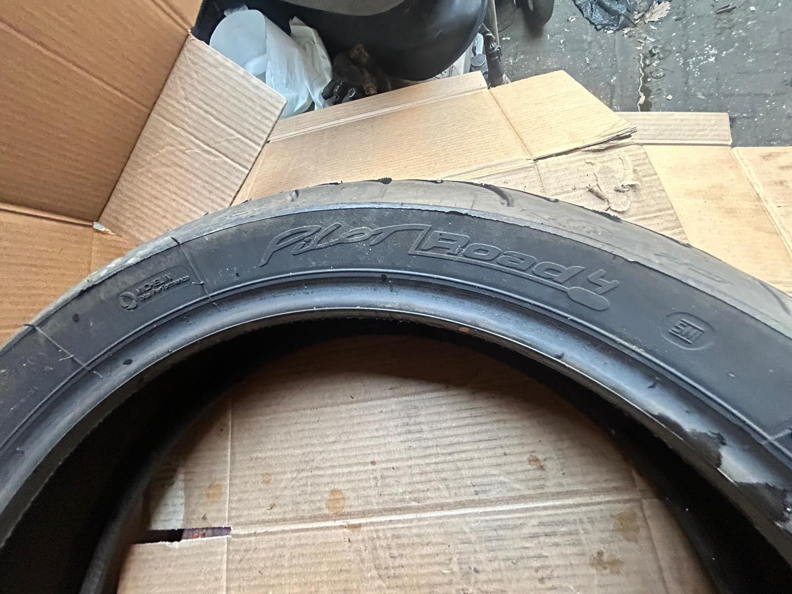 Michelin Pilot Road 4 Tyre 160/60/17