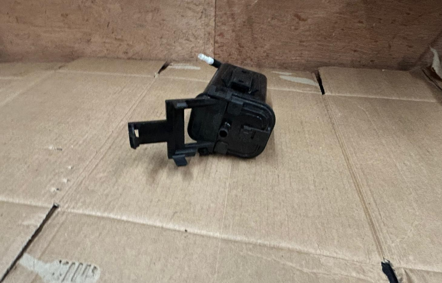 2020 KTM Super Duke R Fastening Rubber Connectivity Box 2.0 | 61711046010