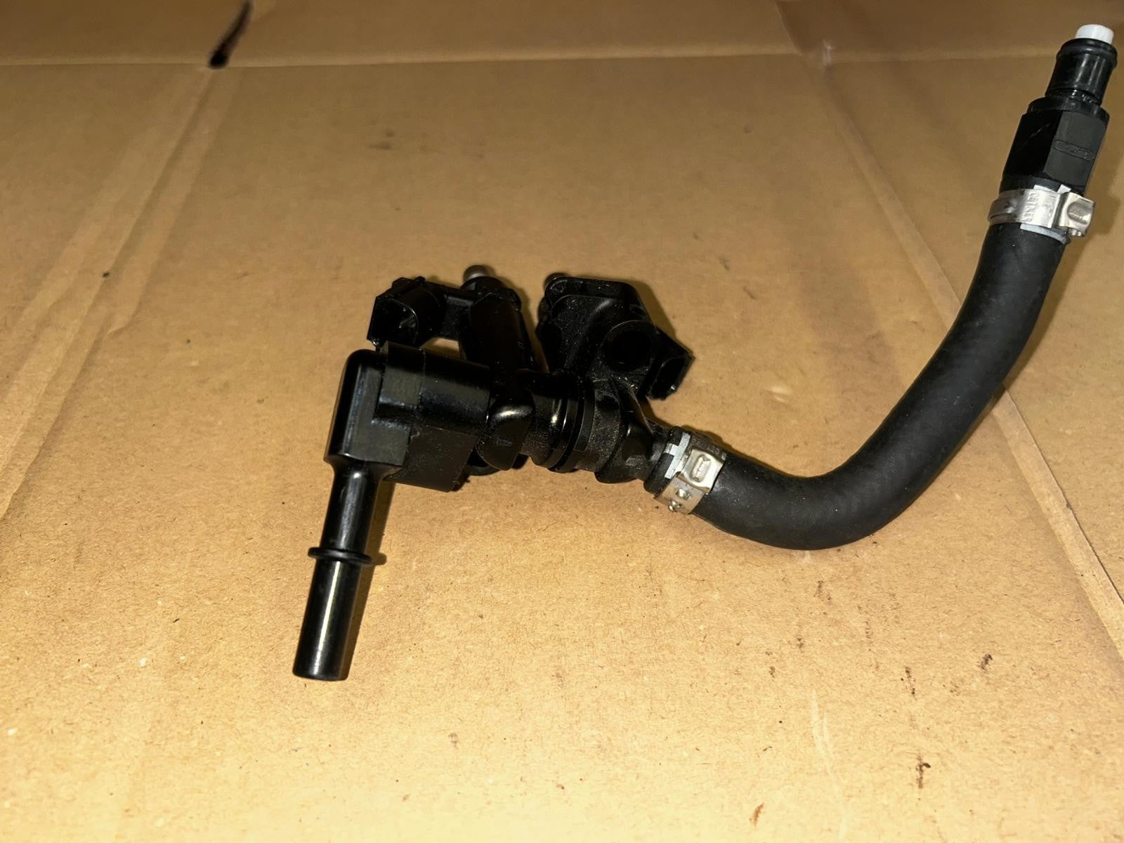 2020 - 2021 KTM 1290 Superduke R  Fuel Injector | 60341023144
