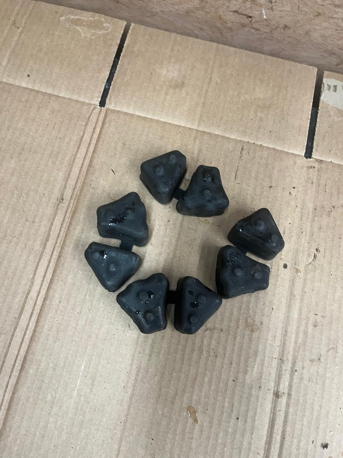 2005 Suzuki RV 125 Rear Cush Driver Rubbers Wheel Dampers