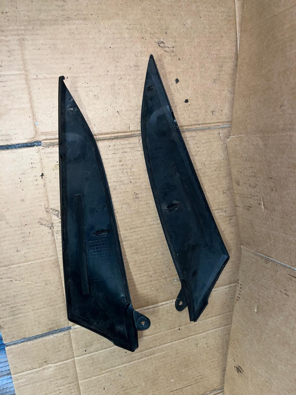 Yamaha YZF-R Left & Right Side Fuel Tank Covers  | 5VY-24129-00