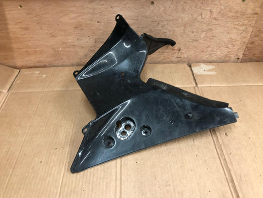 2000 - 2001 Honda CBR 900RR Fireblade Right Heat Guard Panel | 64335-MCJ-0000