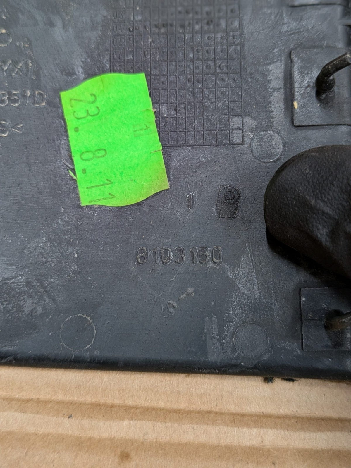 2011 Audi A3 S Line Rear Centre Console Storage Tray / Flap | 8P1863351D