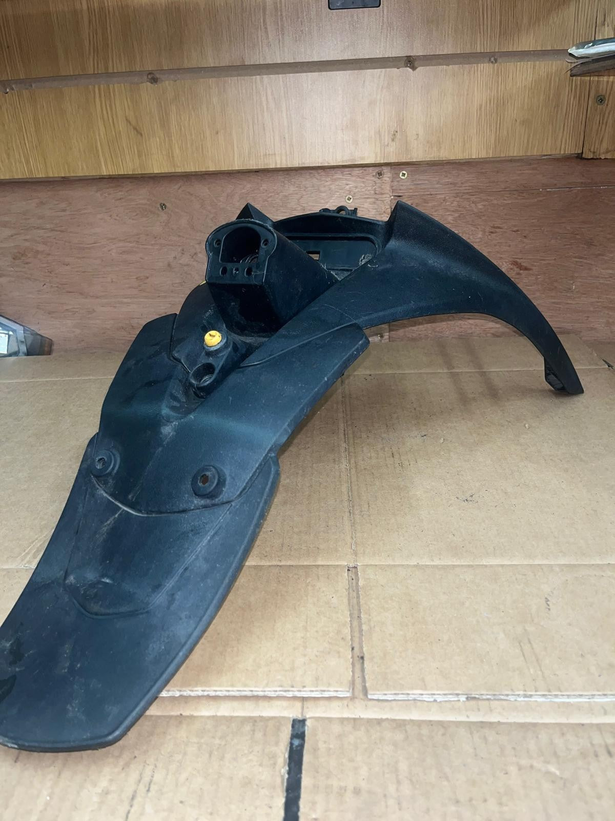 2022 Piaggio MP3 300 Rear Fender Plate Holder | 1B006397