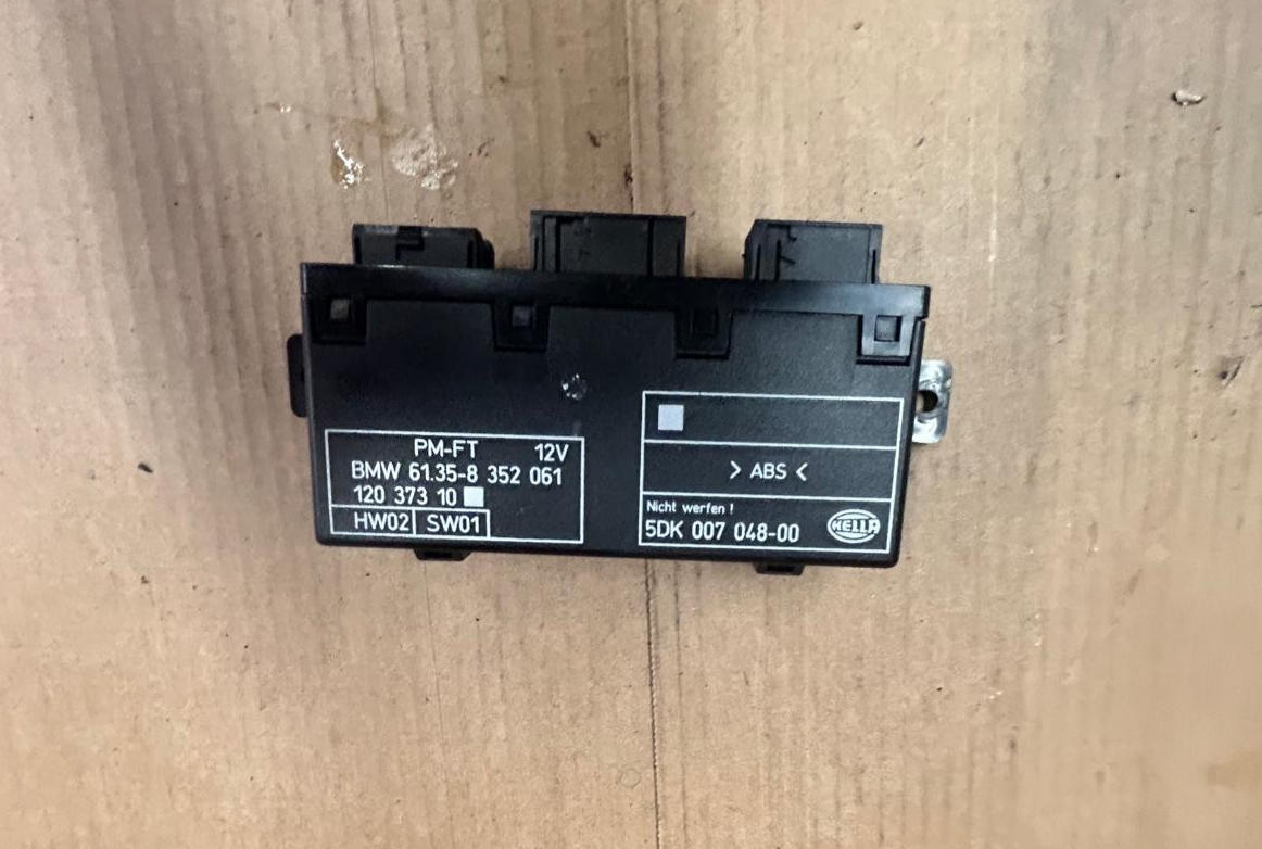 Genuine BMW 7 Series E38 Door Control Module Unit | 61358352061