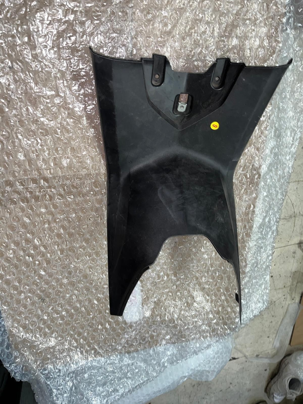 2011 BMW C600 Sport Central Tunnel Cover | 46637724904