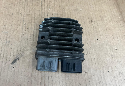 Voltage Regulator Rectifier | FH012AB
