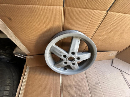 Vespa LX 50 / 125 Front Wheel