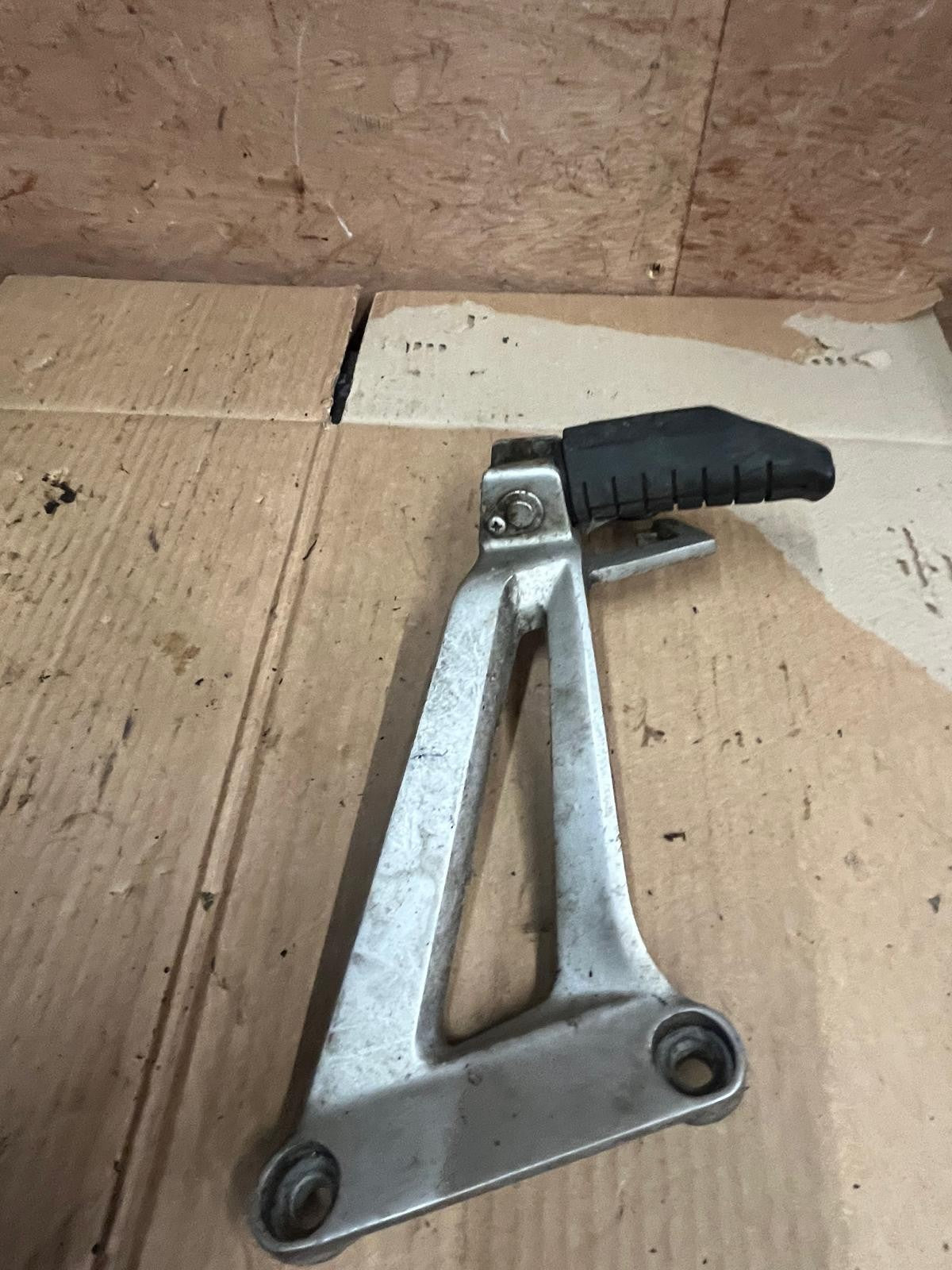 2008 Honda CBR 125 Rear Right Footpeg Assembly
