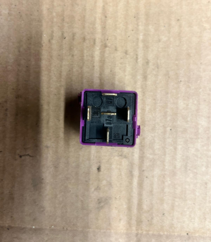 Genuine BMW 7 Series E38 Change Over Contact Relay Violet | 61361388911