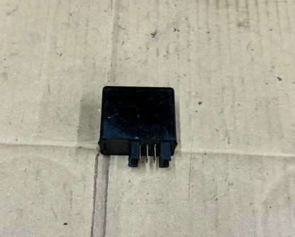 Suzuki GSXR Indicator Relay | 066500-4230