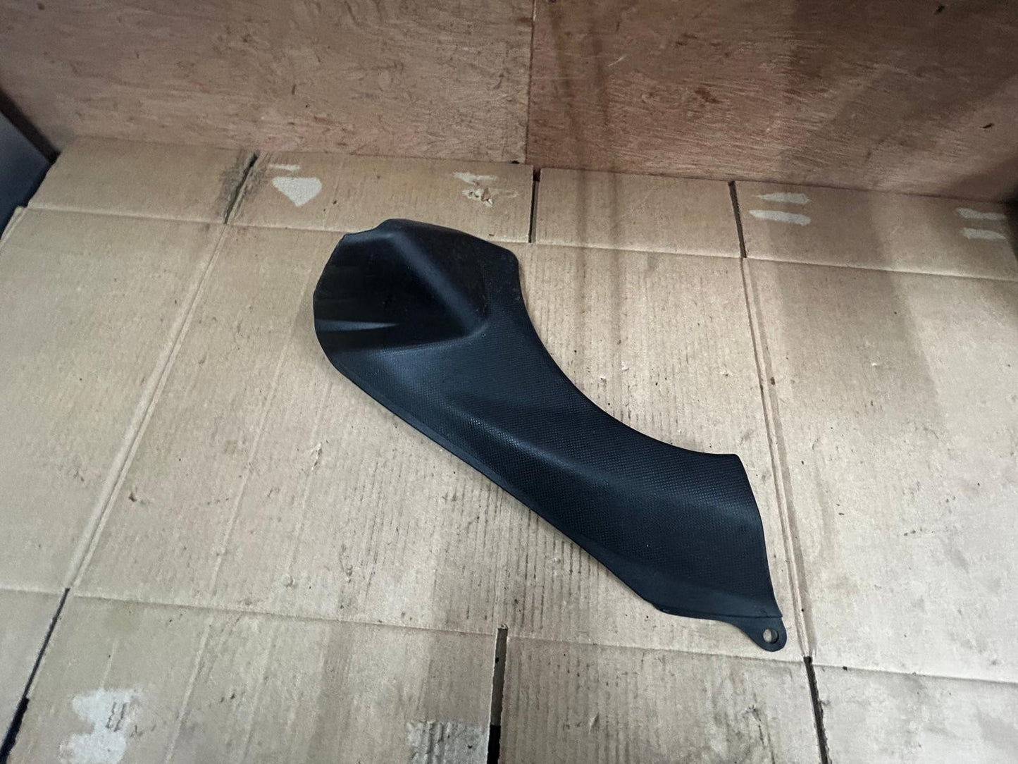 2007 - 2008 Kawasaki Ninja ZX6R Front Air Duct Cover Fairing