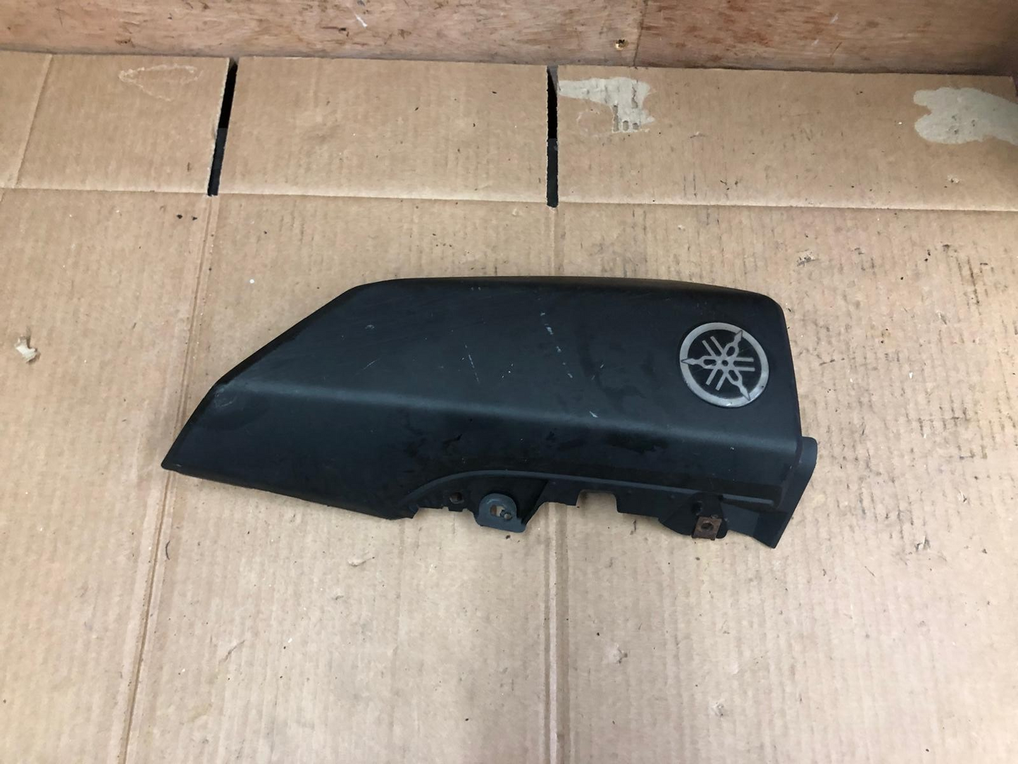 2019 Yamaha GPD125-Aocito / 2020 Nmax 125 Leg Shield Panel | 2DP-F835V-00