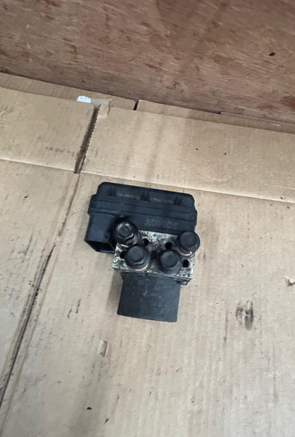 2017 - 2020 Yamaha Nmax 125 ABS Modulator Pump | 2DP-H5930-00