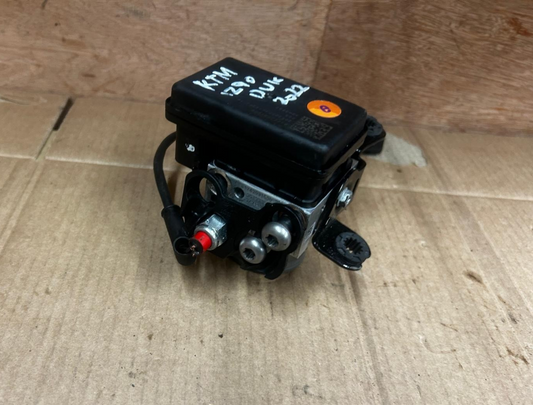 2022 KTM 1290 Super Duke R ABS Pump