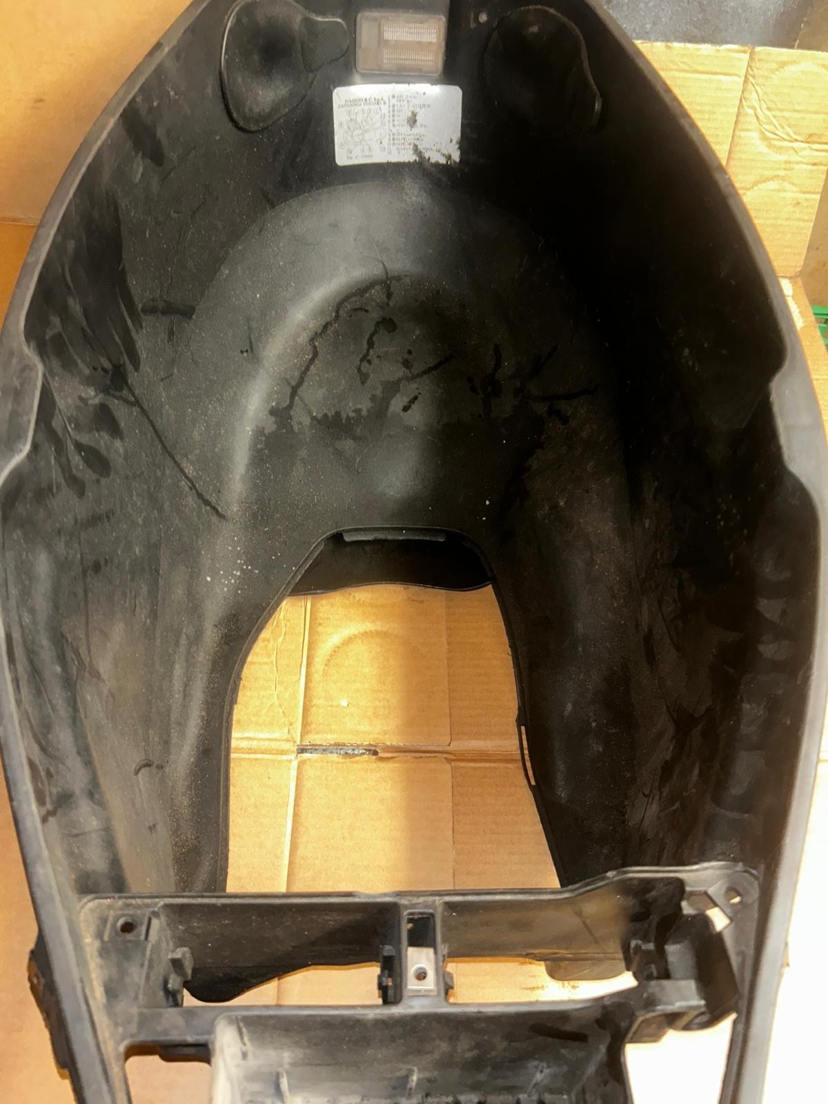 2012 Piaggio MP3 300 Yourban Seat Bucket | DIS657386