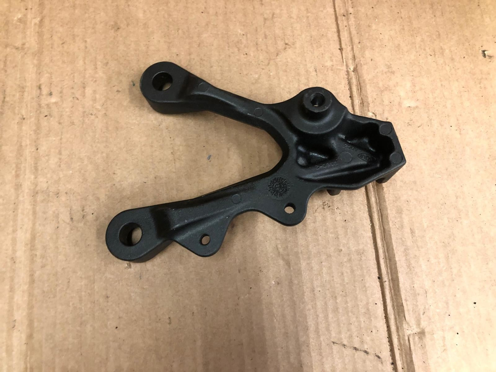 Kawasaki Ninja ZX6R Front Left Footpeg Shifter Bracket