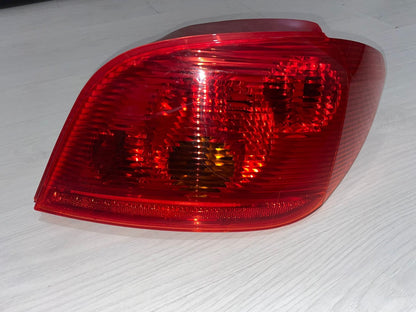 2001 - 2005 Peugeot 307 Right Tail Light | 89034733
