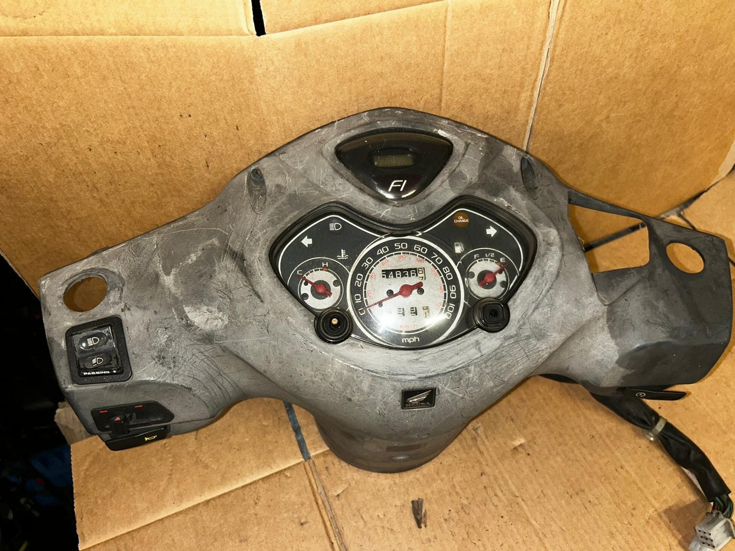 Honda PS 125i Speedo Clock Speedometer & Surround Cover