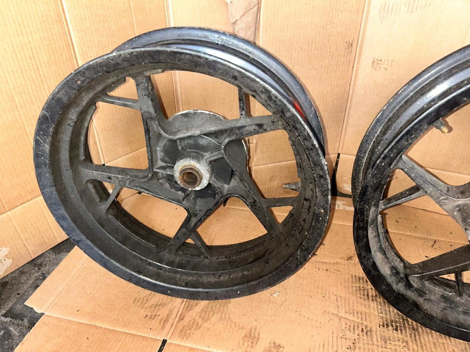 Yamaha Xmax 125 Front and Rear Wheels
