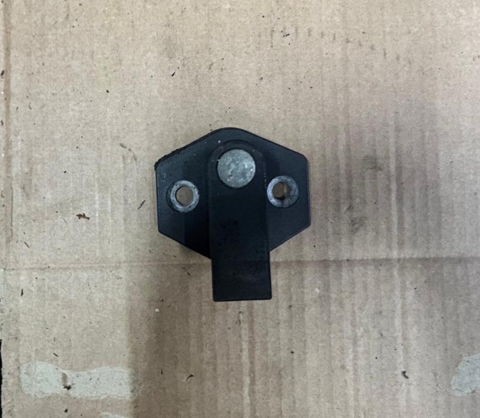 Genuine BMW 7 Series E38 Door Latch | 8150084
