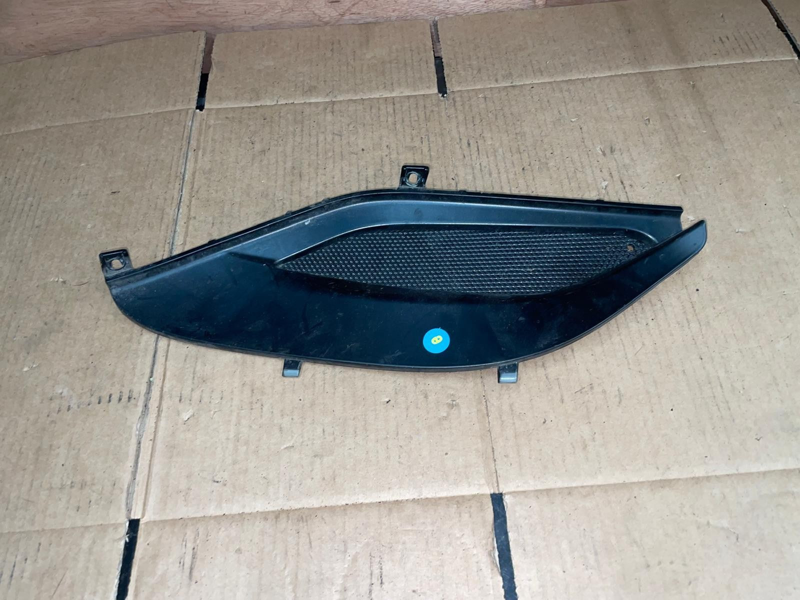 Piaggio MP3 300 Yourban Sport Right Floorboard Infill Fairing Panel | 657396