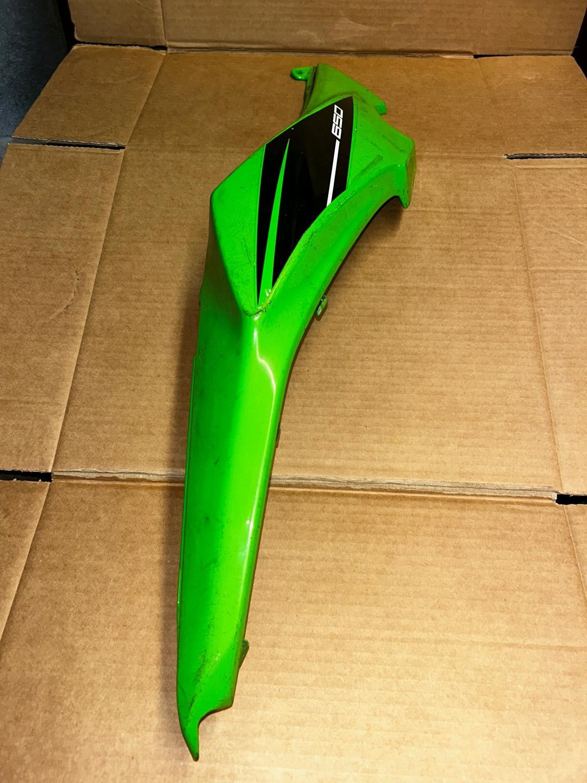 OEM 2022 - 2025 Kawasaki Ninja 650 Rear Seat Right Fairing | 36041-0034