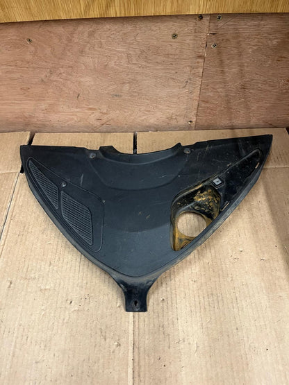 Piaggio MP3 Front Top Cover Panel | 657367