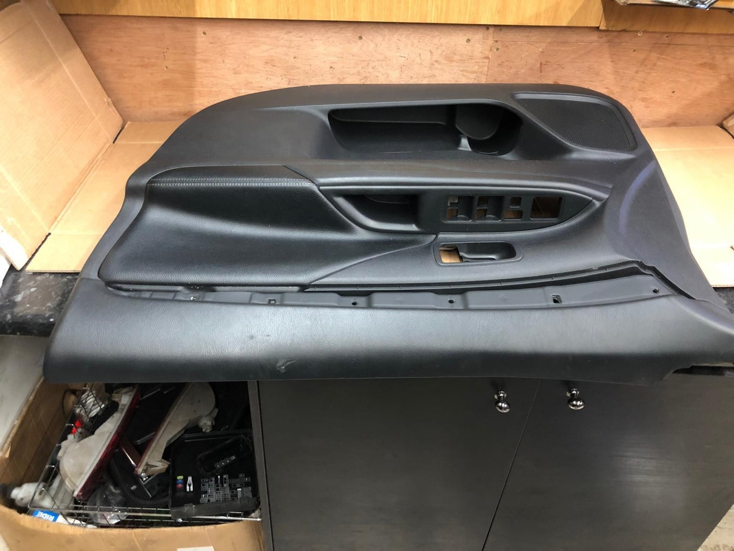 2014 Mitsubishi Outlander GX 4h PHEV Front Right Door Card | 7221B924XC