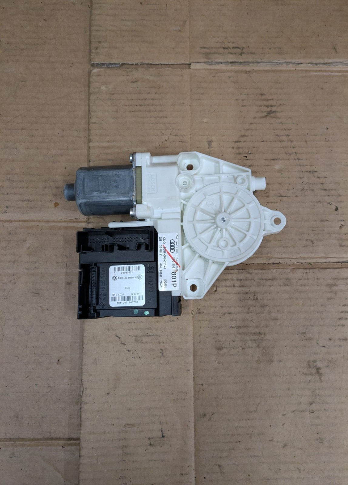 2011 Audi A3 S Line Front Right Driver Side Window Motor | 840311202 8P0959801P