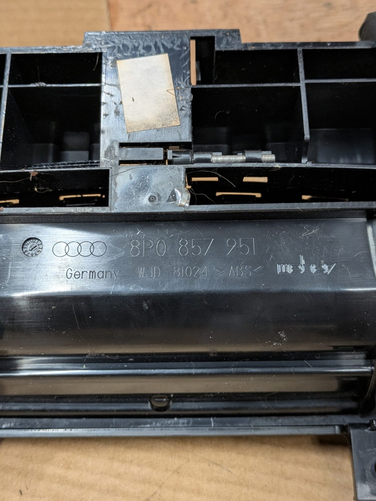 2011 Audi A3 S Line Ashtray | 8P0857951