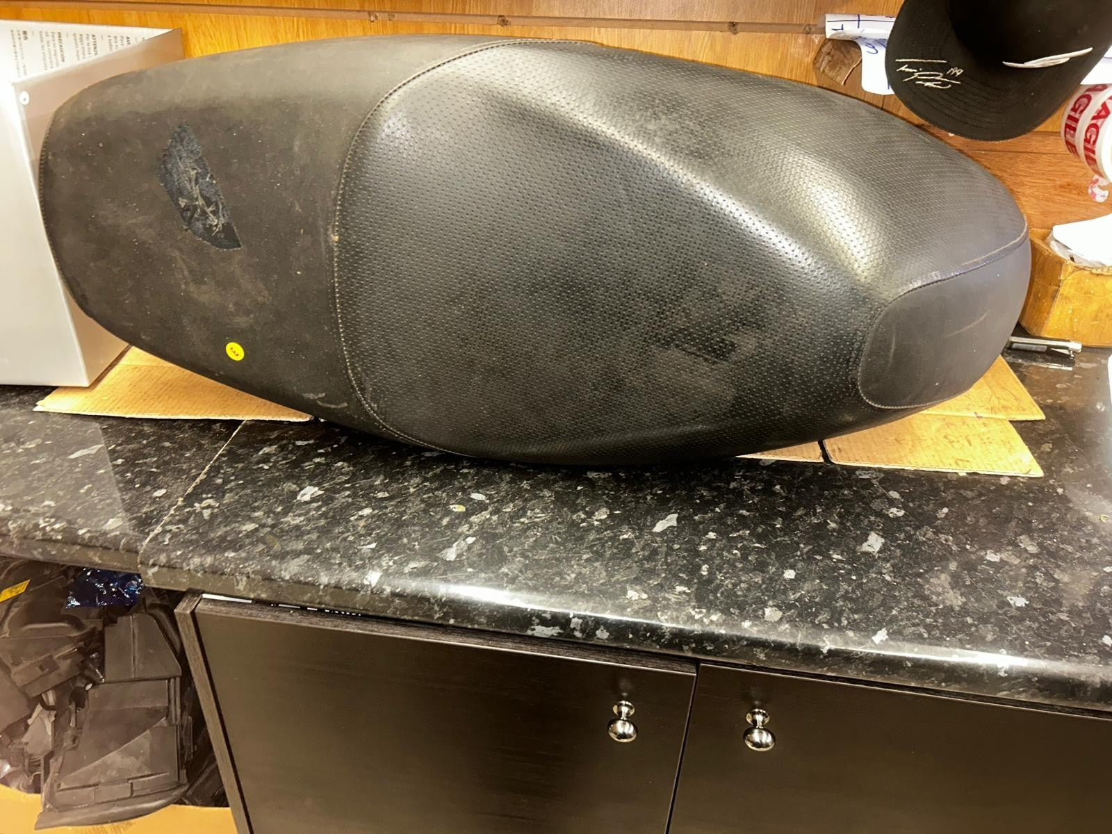 2006 - 2012 Honda PES 125 Complete Seat/Saddle | 77200-KTZ-D000