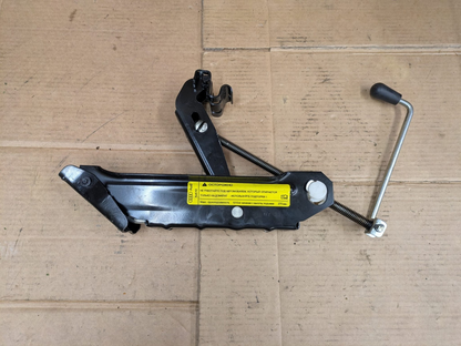2011 Audi A3 S Line Car Jack | 8P0011031C