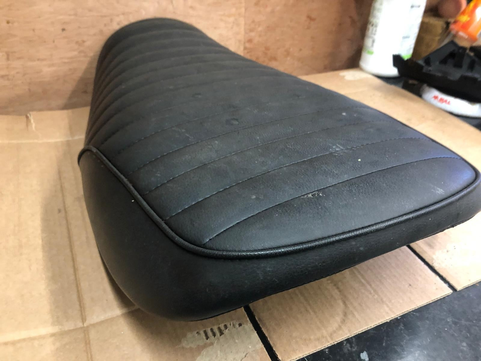 OEM 2005 Suzuki RV 125 Seat Saddle