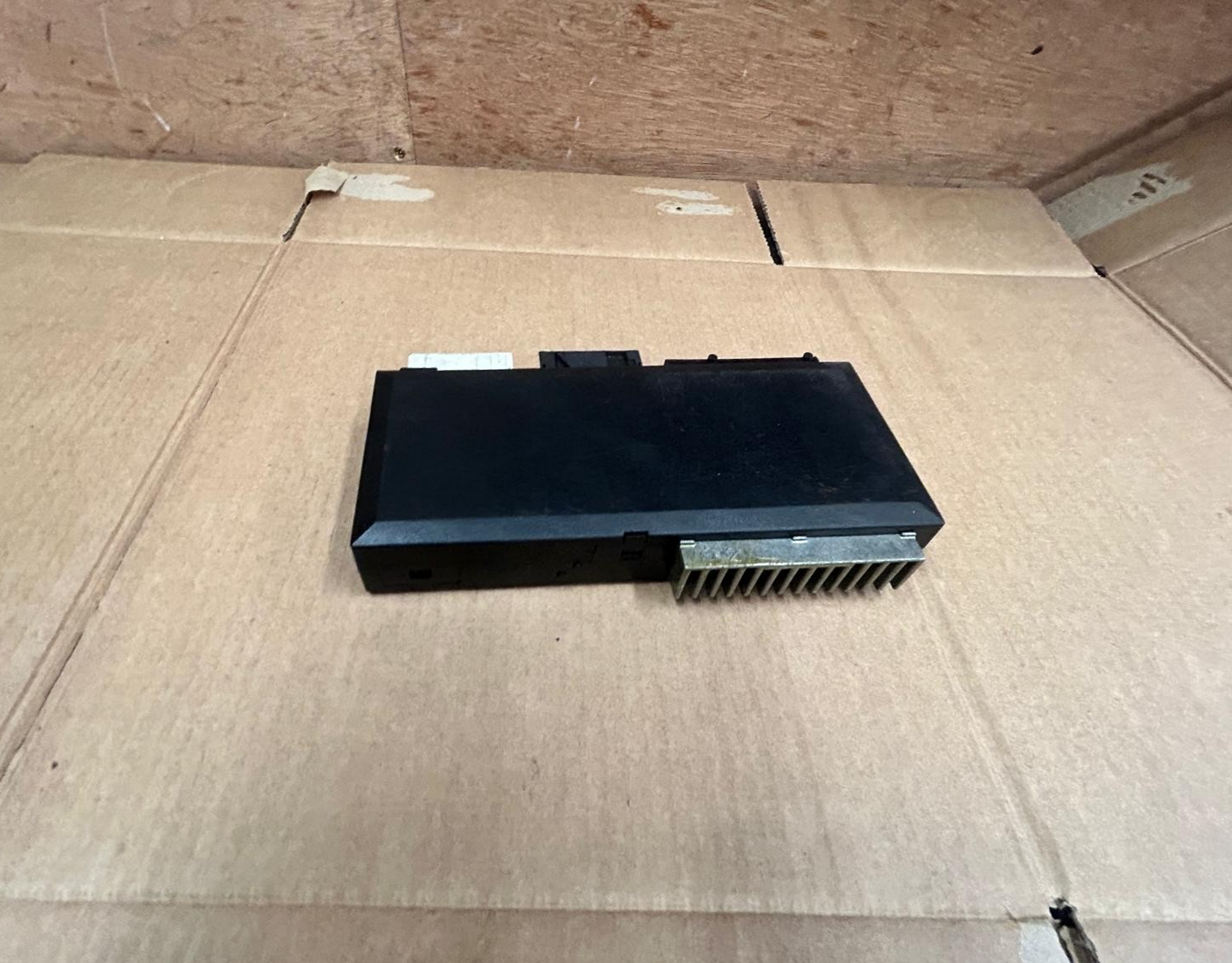 Genuine BMW 5 7 Series E39 E38 Body Control Module | 61358372141 5DK007047-11