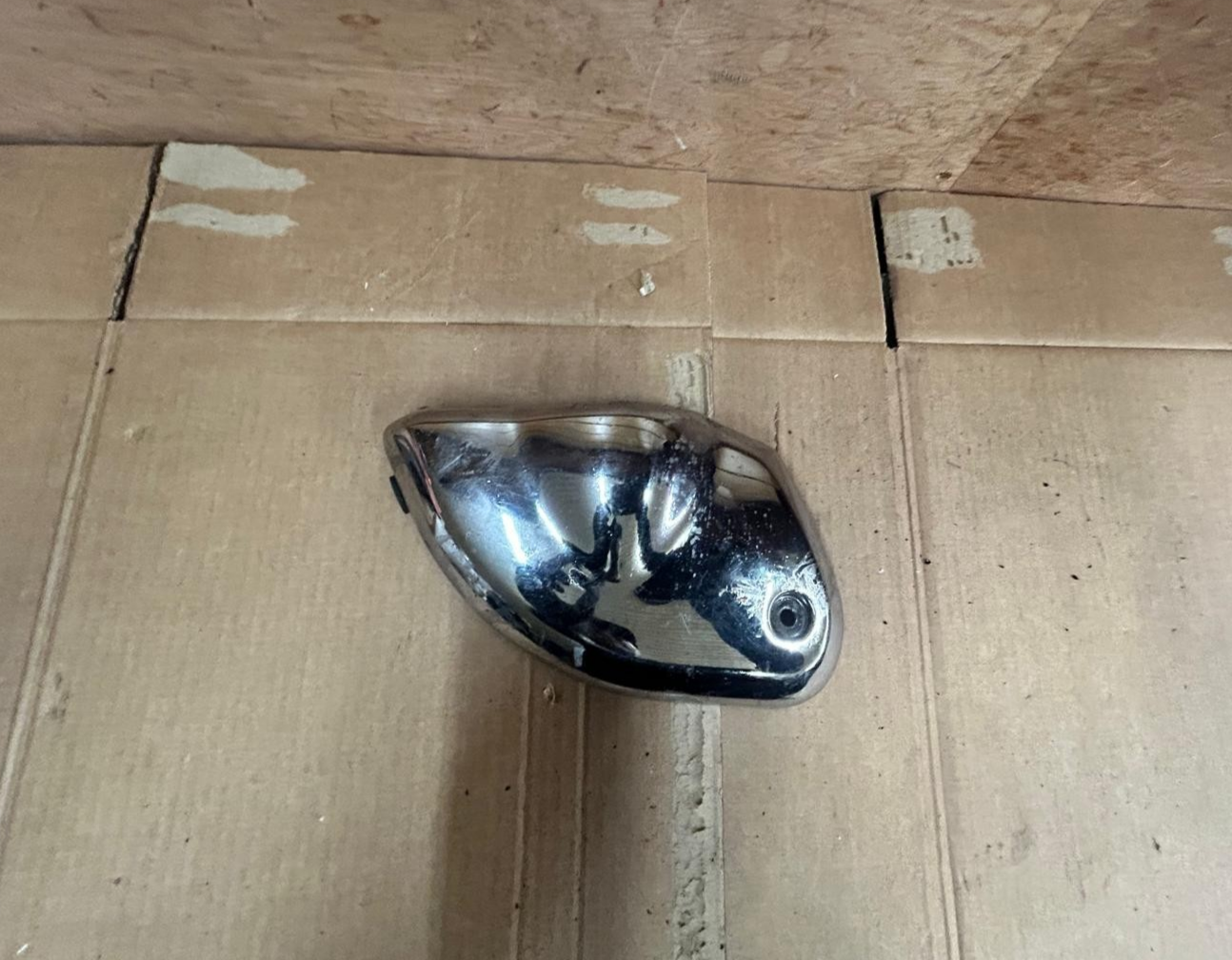 1995 - 1999 Suzuki GSF 600 Bandit Right Side Air Cleaner Cover | 13910-26E0