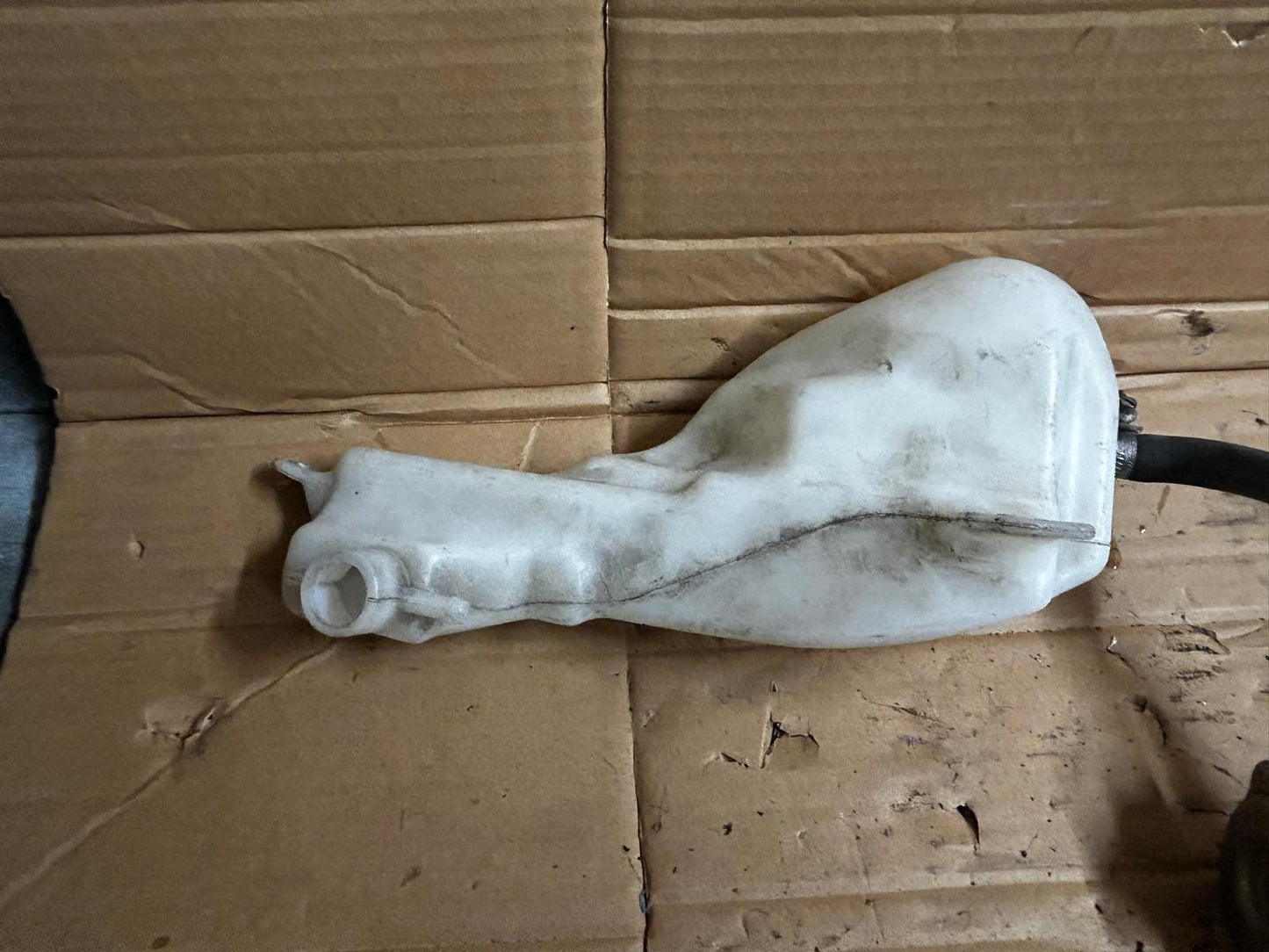 BMW C600 Coolant Expansion Tank Bottle | 7725068