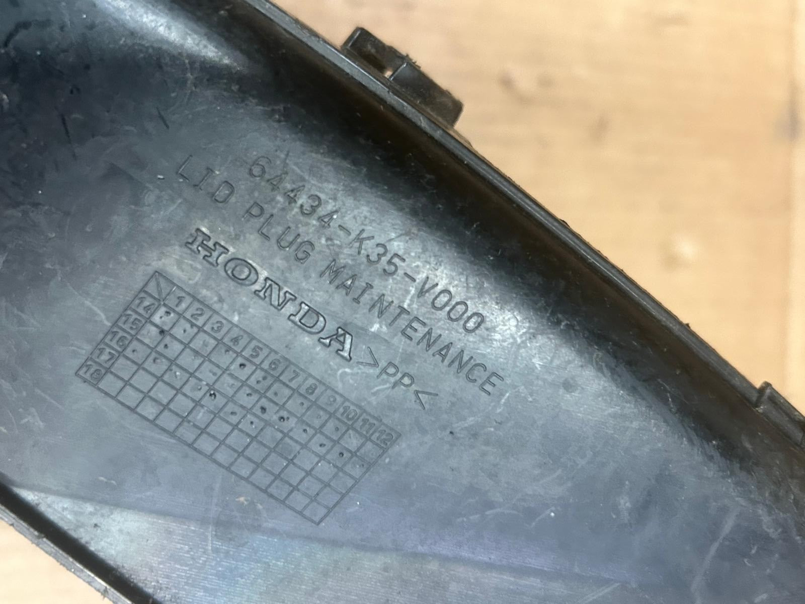 2015 Honda PCX 125 WW 125 Maintenance Plug Lid  Battery Cover | 64434-K35-V000