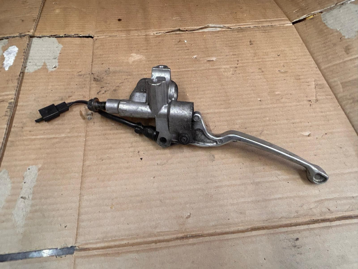 2016 Yamaha XC 115 Delight Front Brake Master Cylinder + Lever