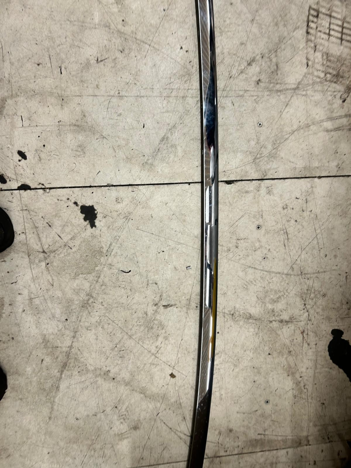 Genuine BMW 7 Series E38 Rear Bumper Center Trim Bar Moulding | 8125435