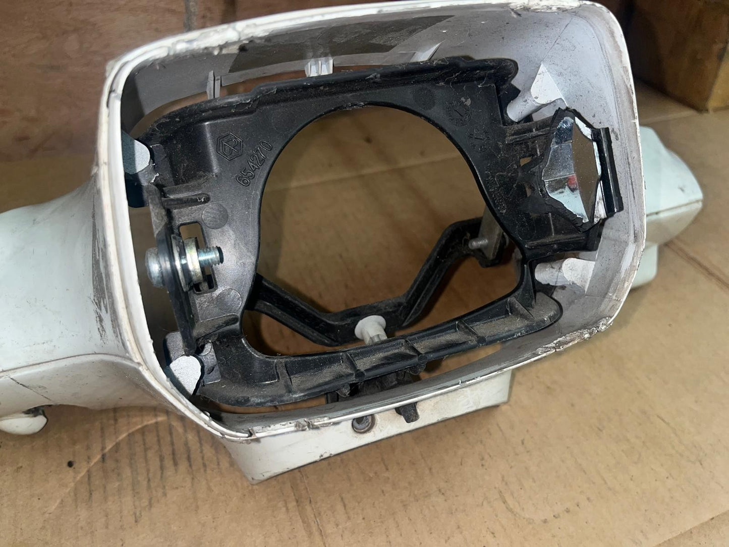 OEM Piaggio Handlebar Cover | 654263 654270