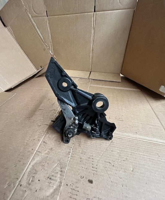 Kawasaki Ninja 650 Front Right Footrest Bracket + Footpeg