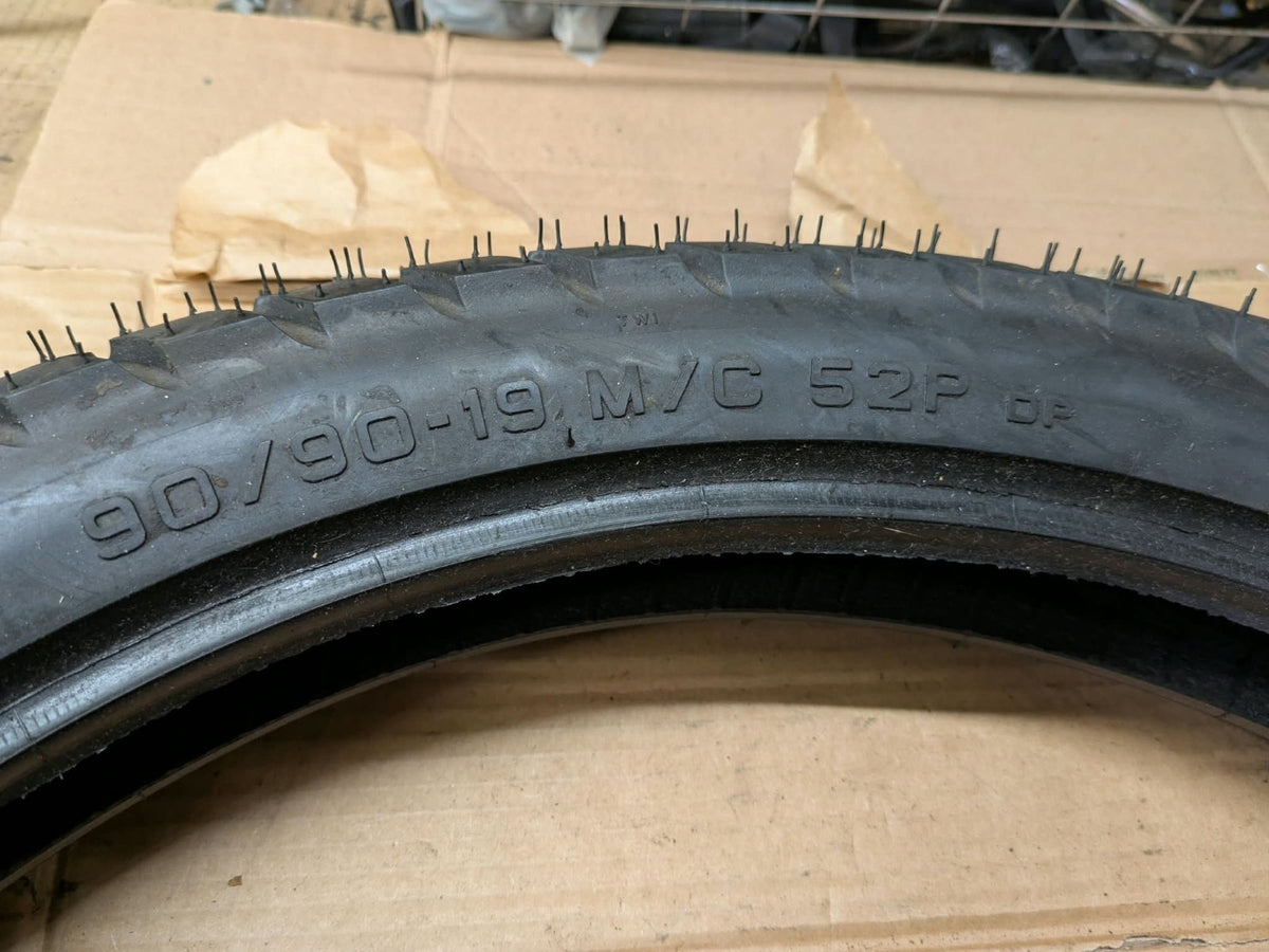 Pirelli MT60 M/C 52P Front Motorcycle Tyre 90/90/19