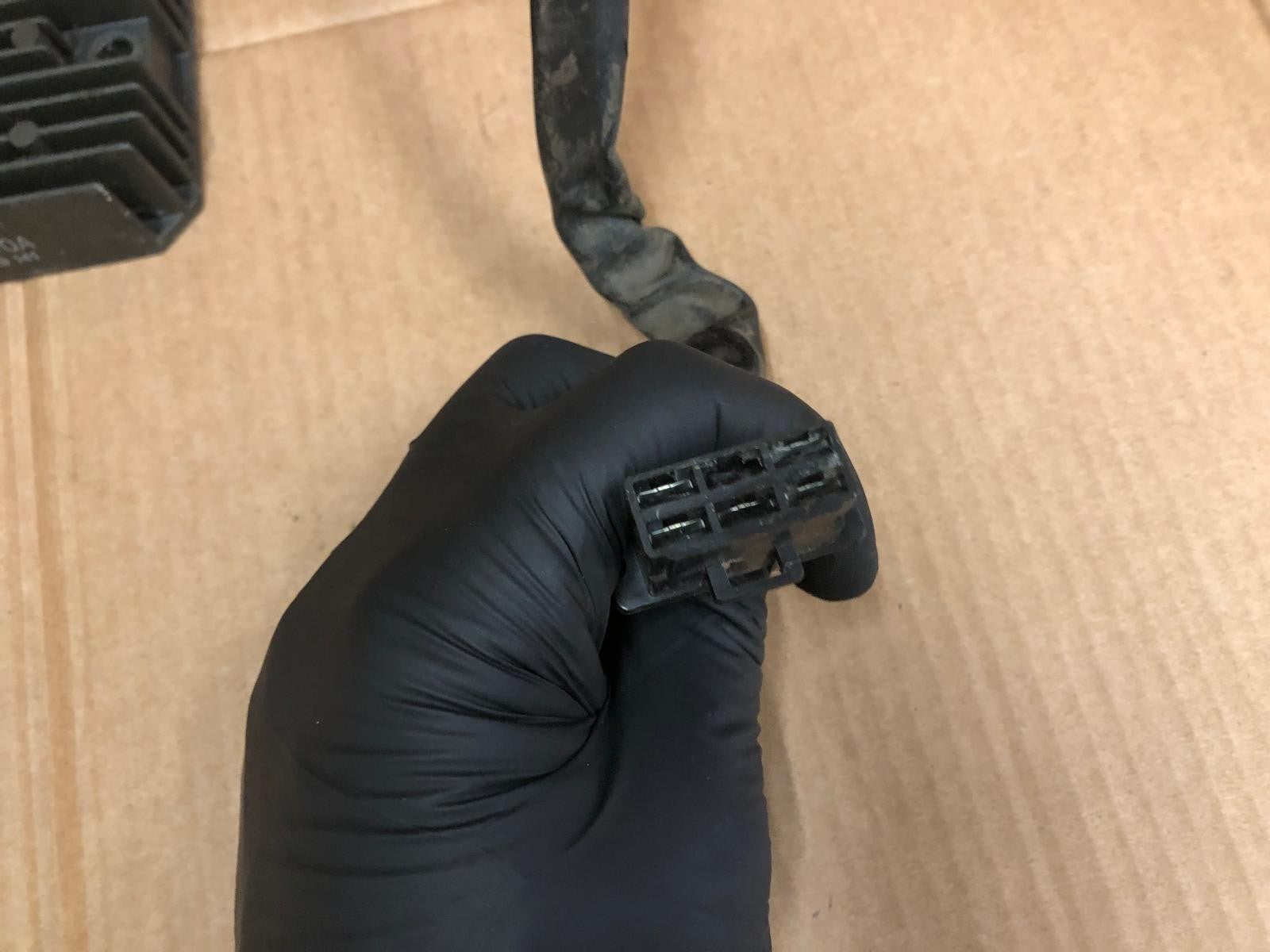 SH541QA | 2009 Honda CBR 125 Voltage Regulator Rectifier