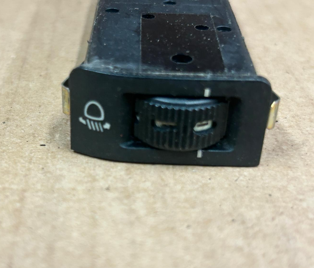 Genuine BMW 7 Series E38 Headlight Height Adjustment Switch | 8352254