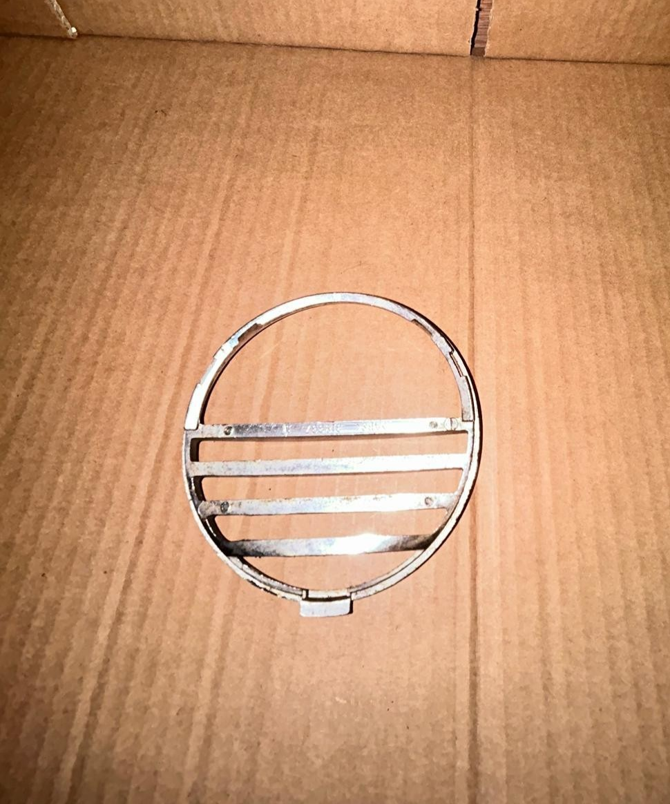 Vespa LX 50 125 Front Grill Horn Cover | 318337
