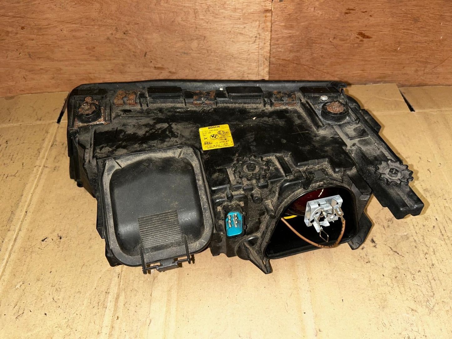 1999 - 2001 BMW 7 Series E38 740i Post-Facelift Right Headlight