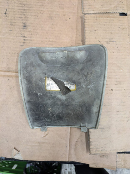 Piaggio Vespa LX 50 125 Spark Plug Inspection Cap Cover